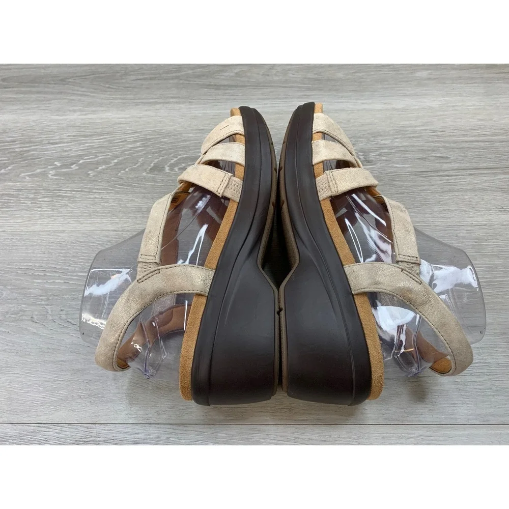 Clarks Women's Tuleah Cross Metallic Suede Wedge Sandals Beige 9 Comfort Shoes